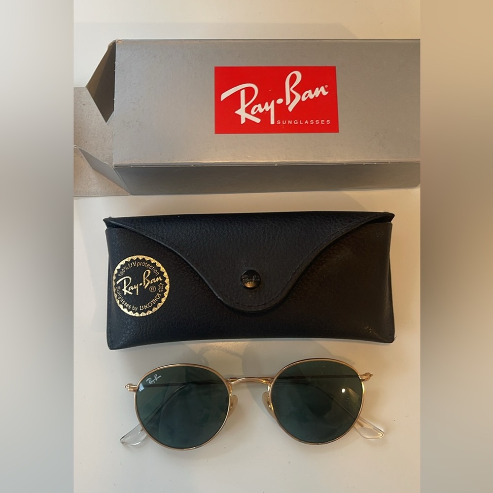 ray-ban round sunglasses (smaller size)